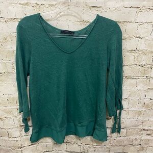Sanctuary Green Linen 3/4 Sleeve Tie Sleeve Knit Top